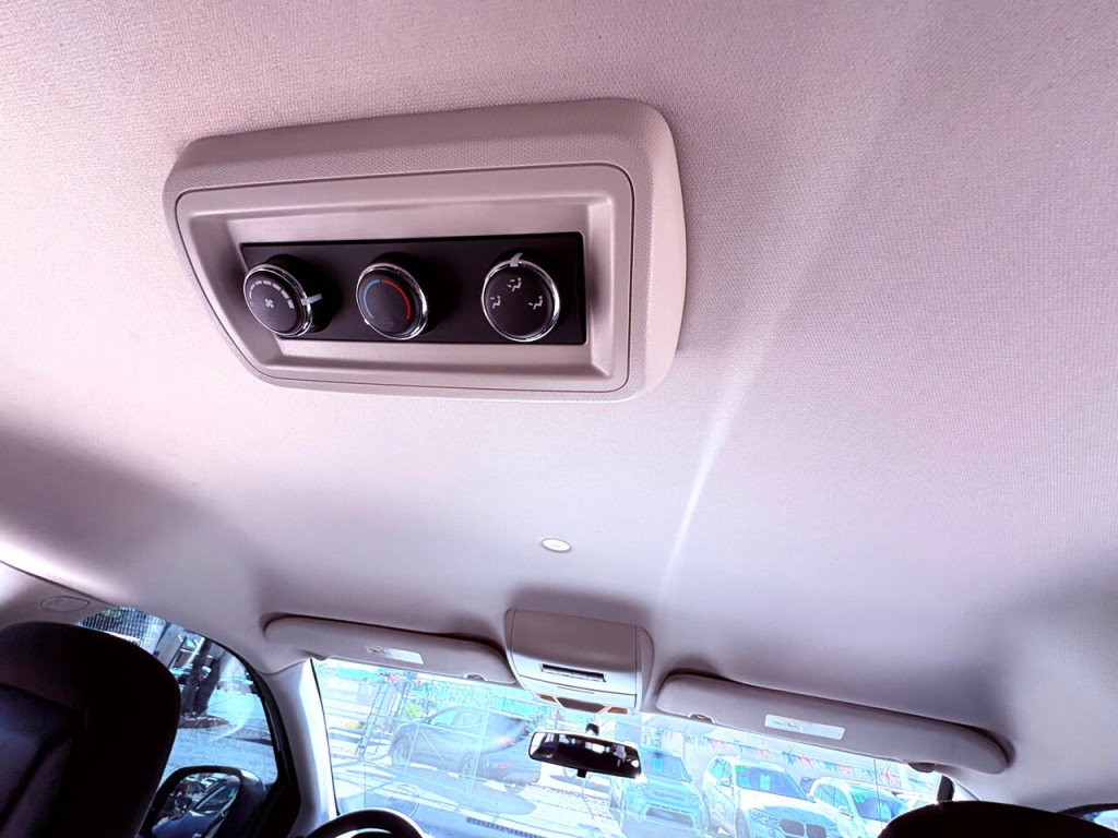 2016 Dodge Grand Caravan Image 28