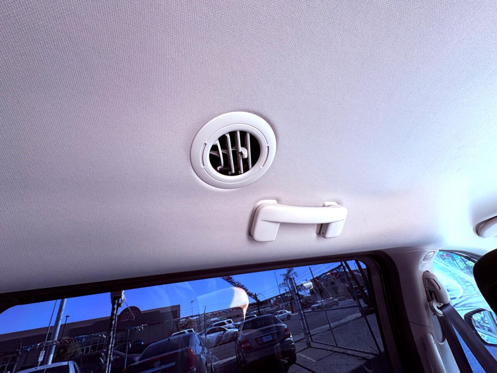 2016 Dodge Grand Caravan Image 30