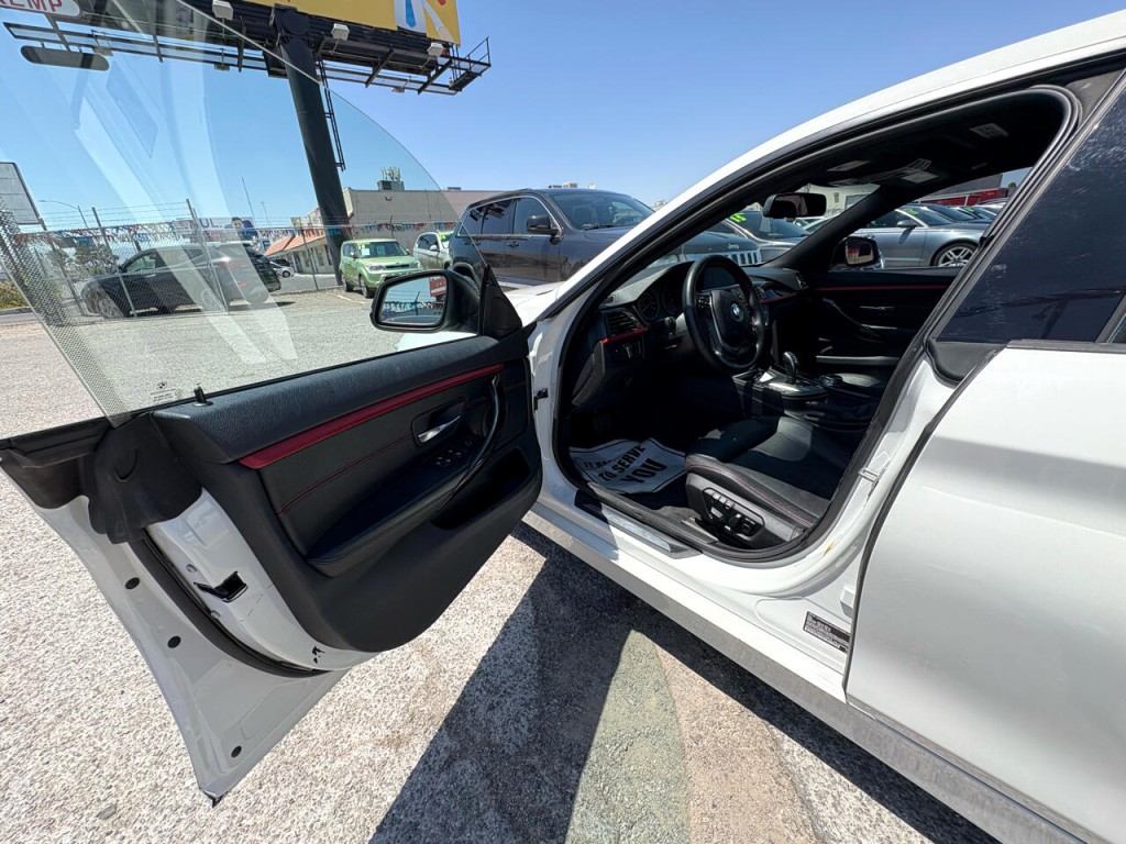 2015 BMW 4 Series Image 10