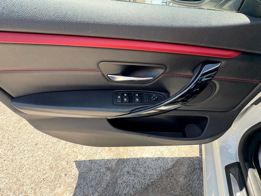2015 BMW 4 Series Image 11