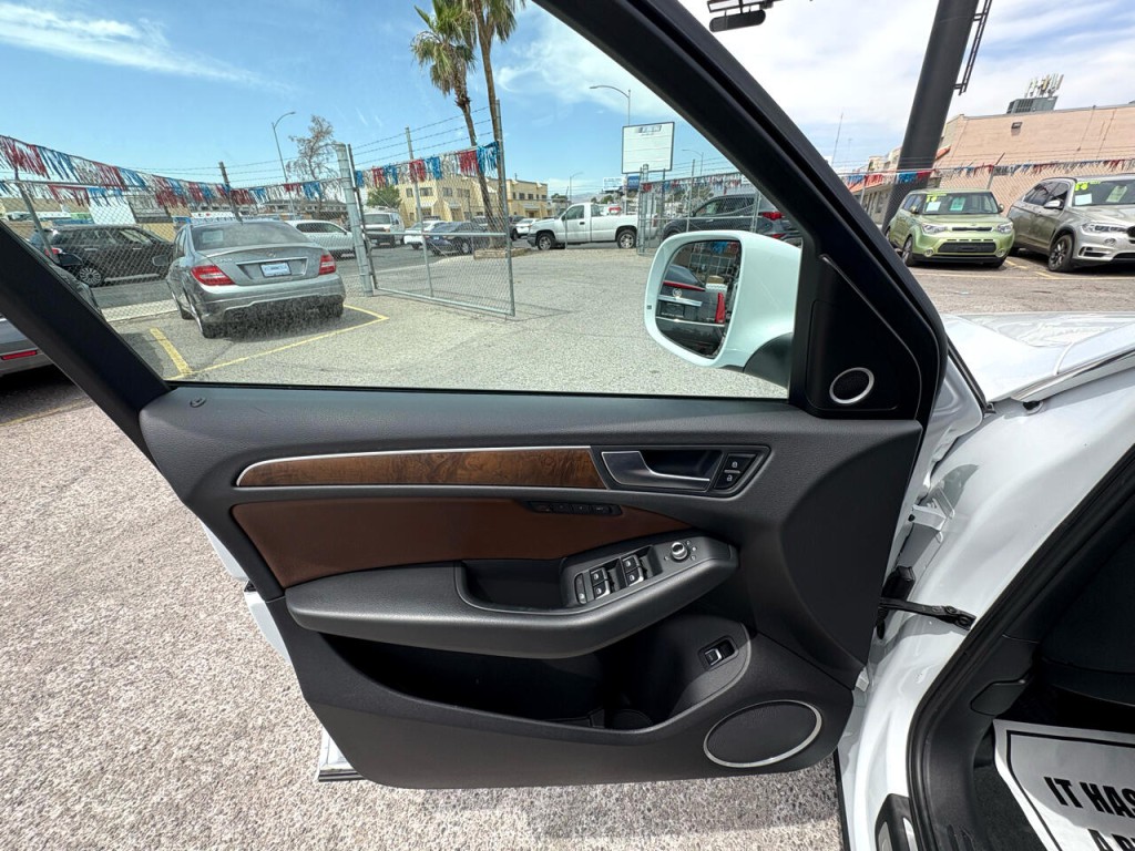 2013 Audi Q5 Image 12