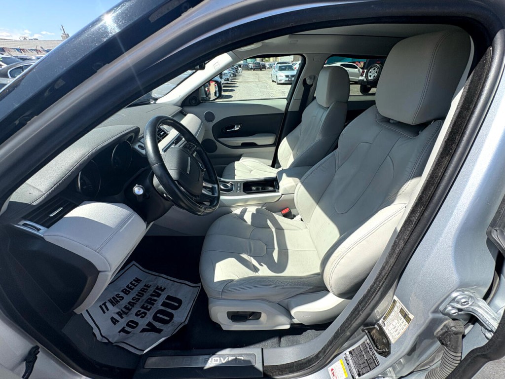 2013 Land Rover Range Rover Evoque Image 9