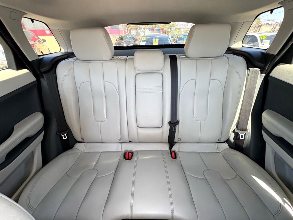2013 Land Rover Range Rover Evoque Image 18