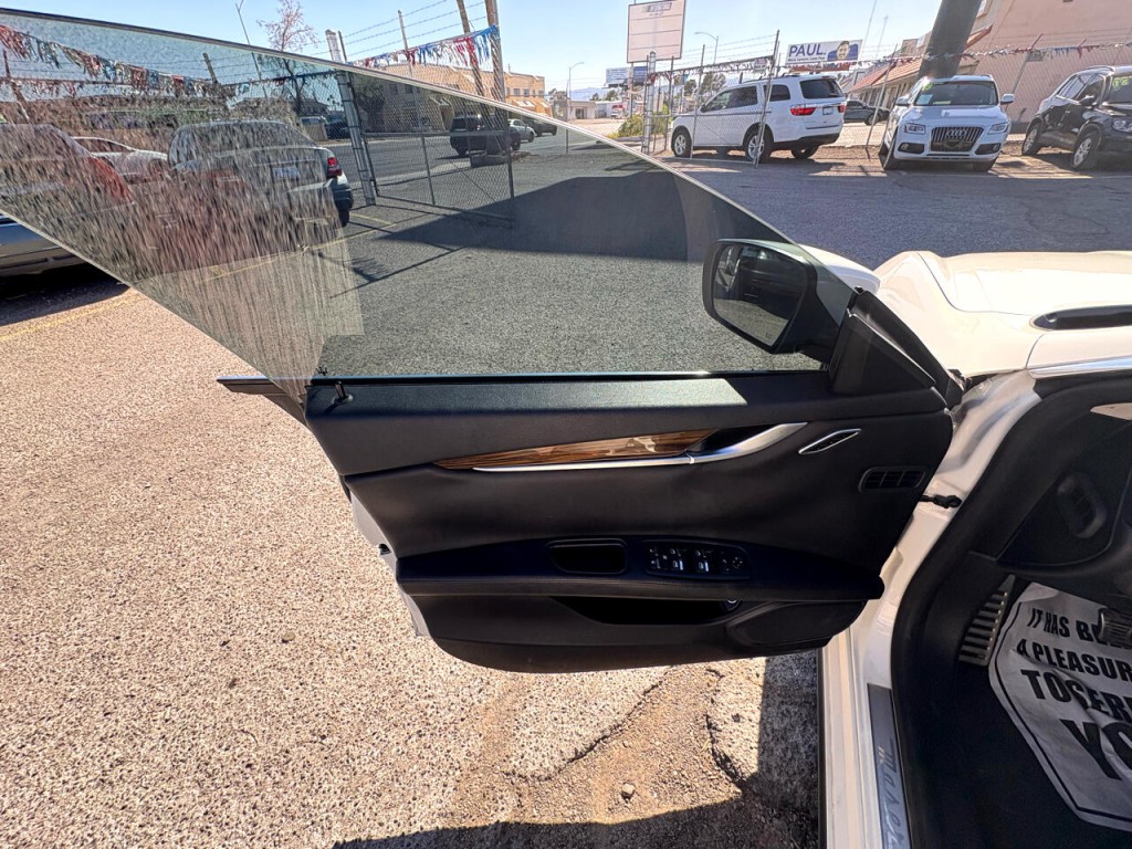 2014 Maserati Ghibli Image 11