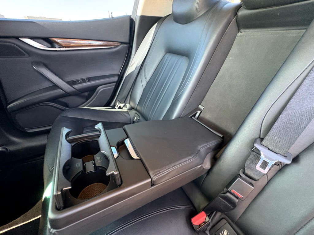 2014 Maserati Ghibli Image 25