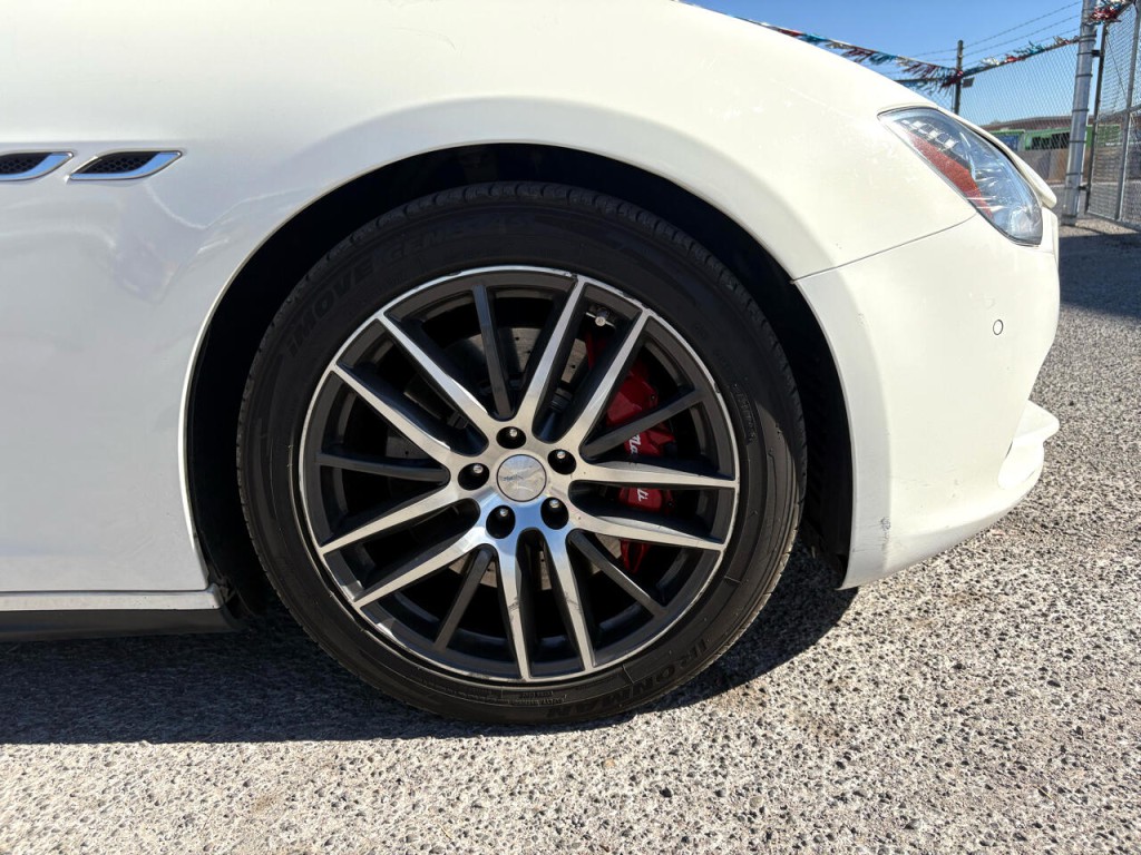 2014 Maserati Ghibli Image 31