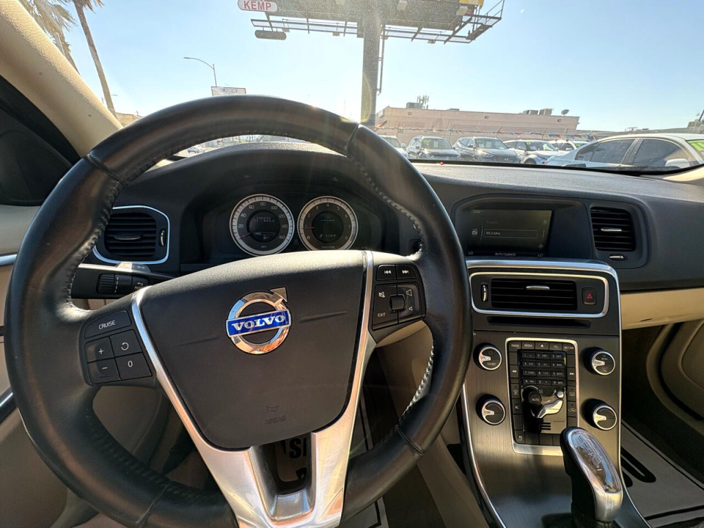 2013 Volvo S60 Image 13