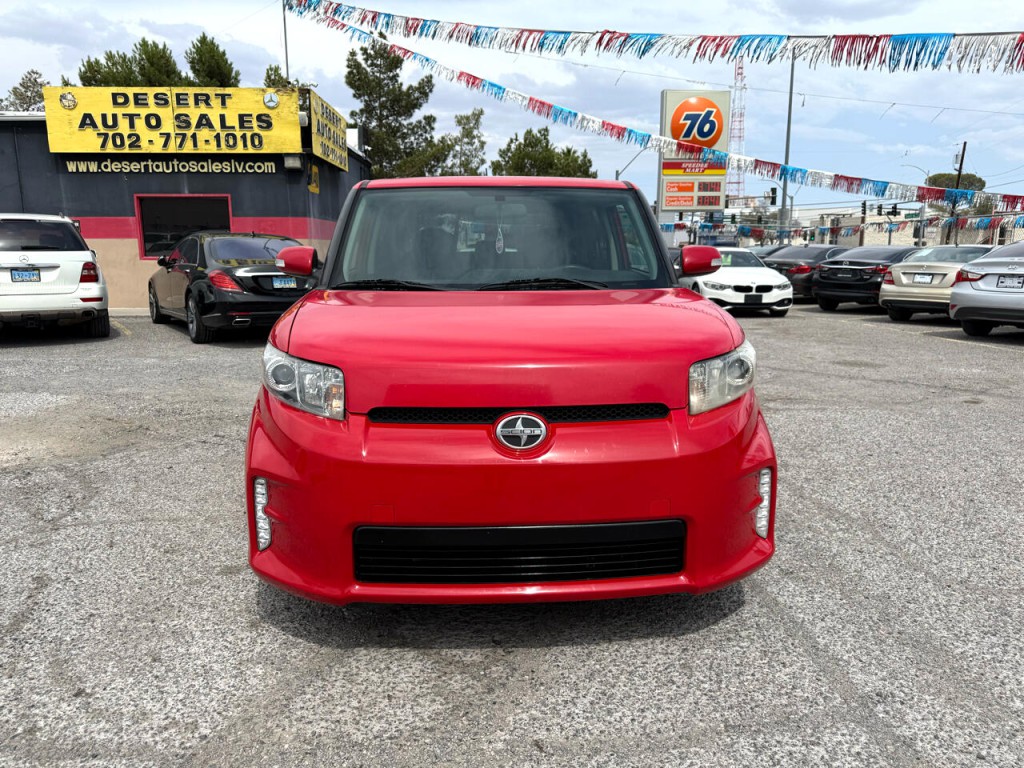 2013 Scion xB Image 3