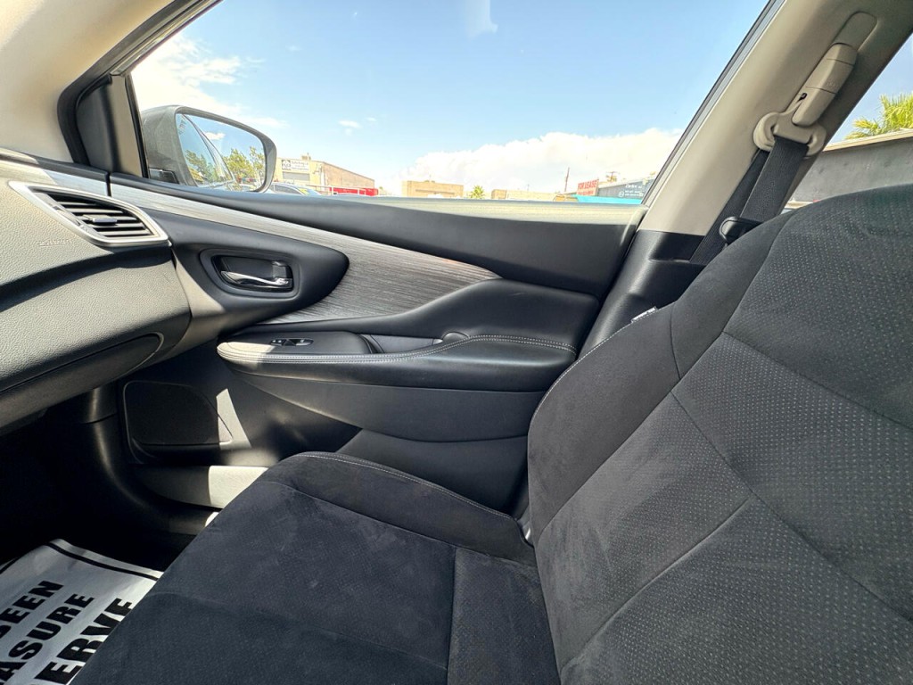 2018 Nissan Murano Image 16