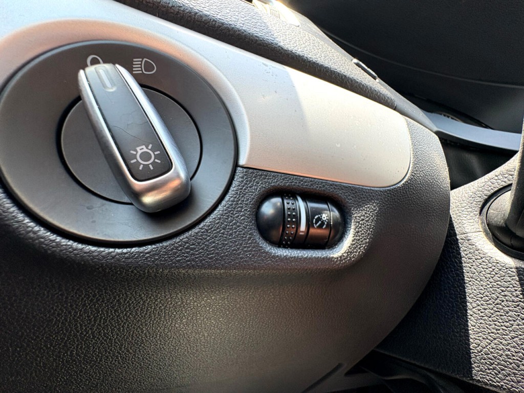 2014 Volkswagen Jetta Image 22