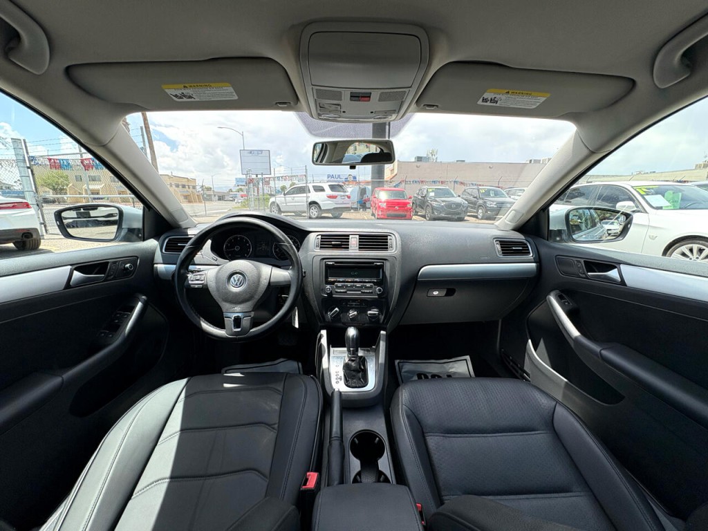 2014 Volkswagen Jetta Image 31