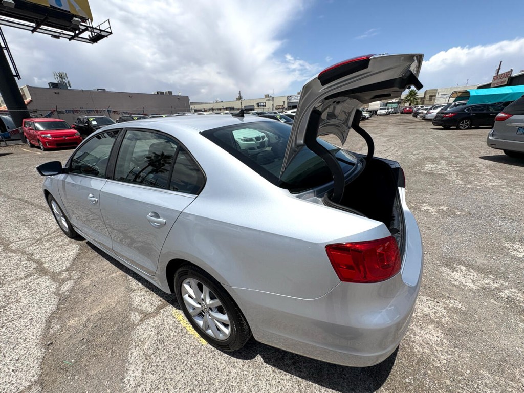 2014 Volkswagen Jetta Image 33