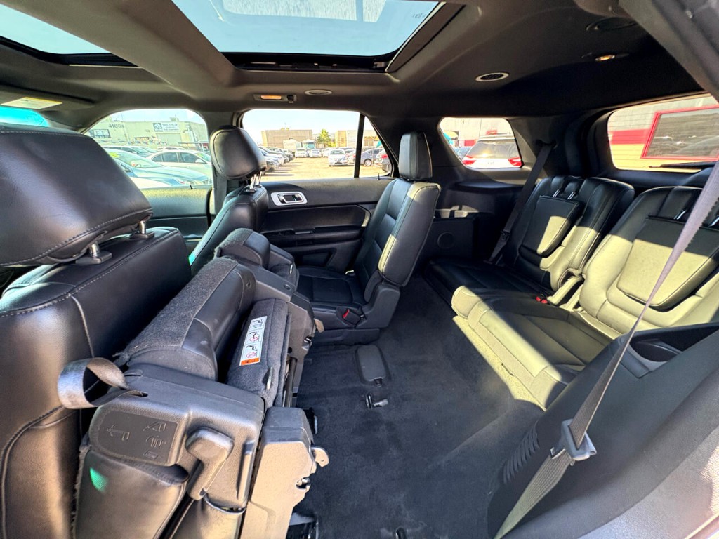 2011 Ford Explorer Image 21