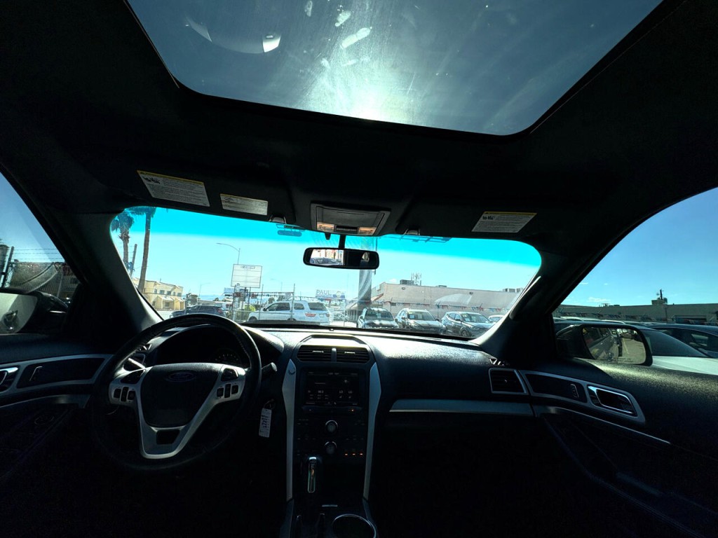 2011 Ford Explorer Image 27