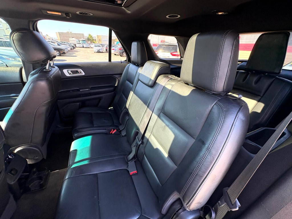 2011 Ford Explorer Image 29