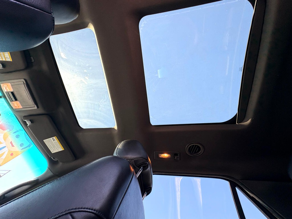 2011 Ford Explorer Image 30