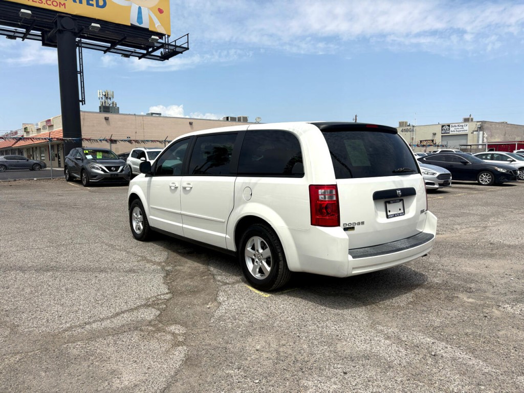 2009 Dodge Grand Caravan Image 4