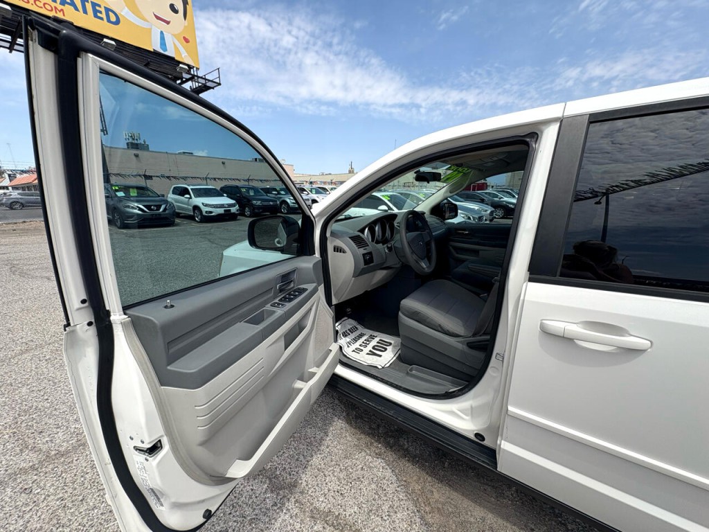 2009 Dodge Grand Caravan Image 9