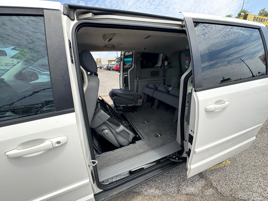 2009 Dodge Grand Caravan Image 21
