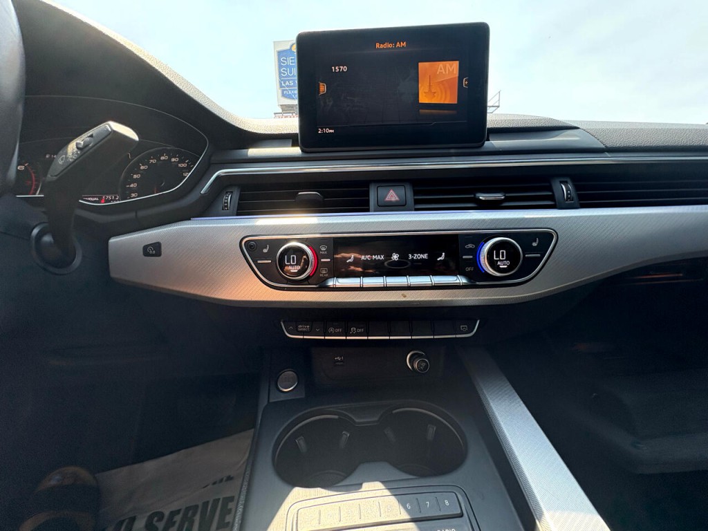 2018 Audi A4 Image 17