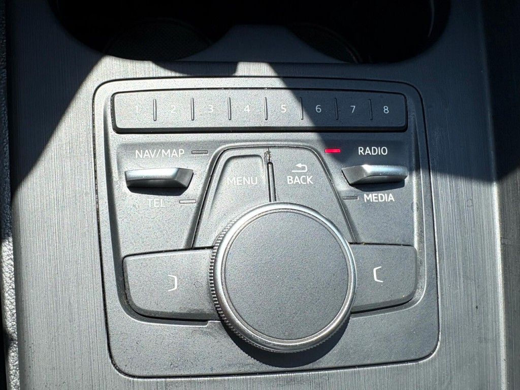 2018 Audi A4 Image 21