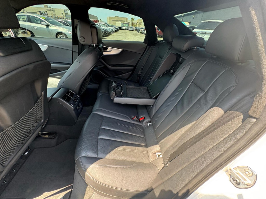 2018 Audi A4 Image 25