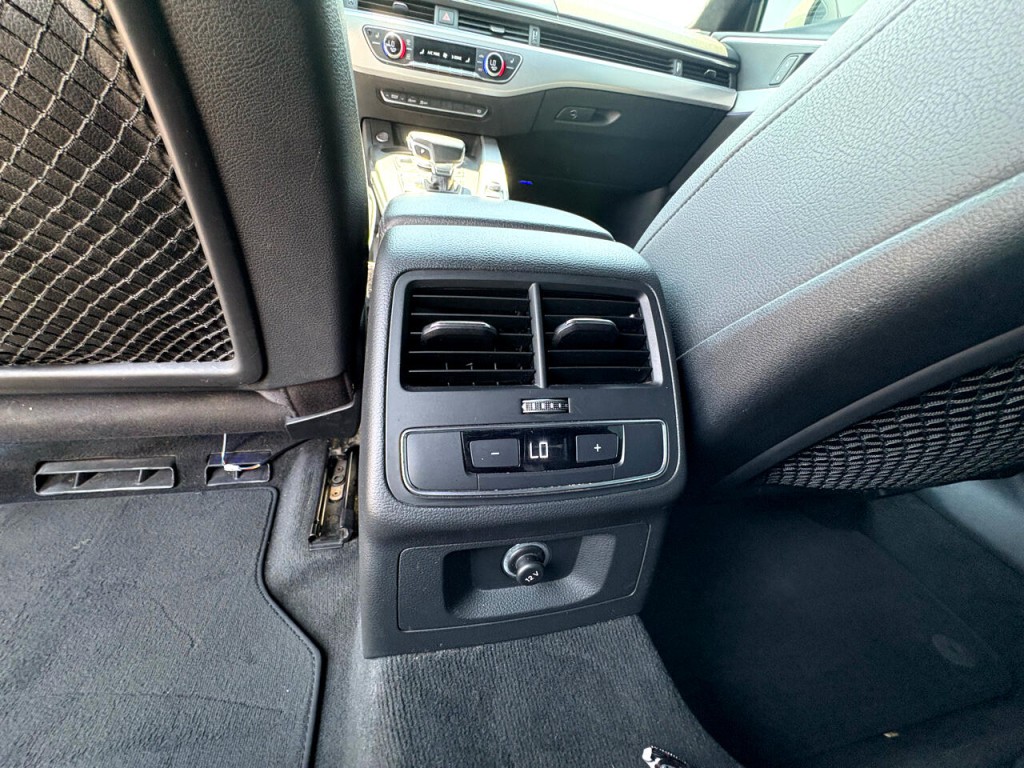 2018 Audi A4 Image 28