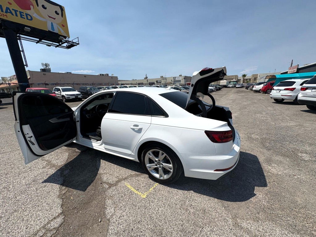2018 Audi A4 Image 31