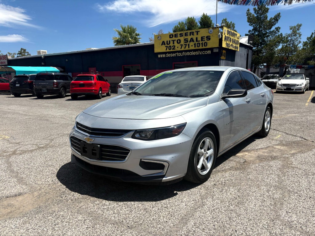 2017 Chevrolet Malibu Image 2