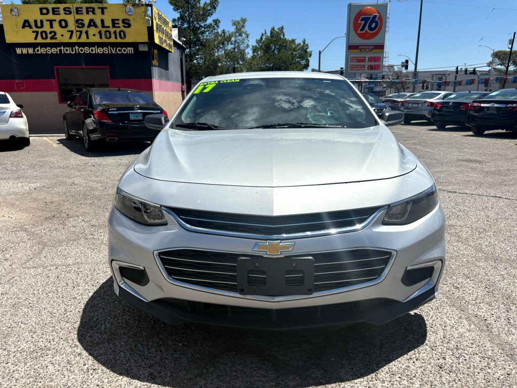 2017 Chevrolet Malibu Image 9