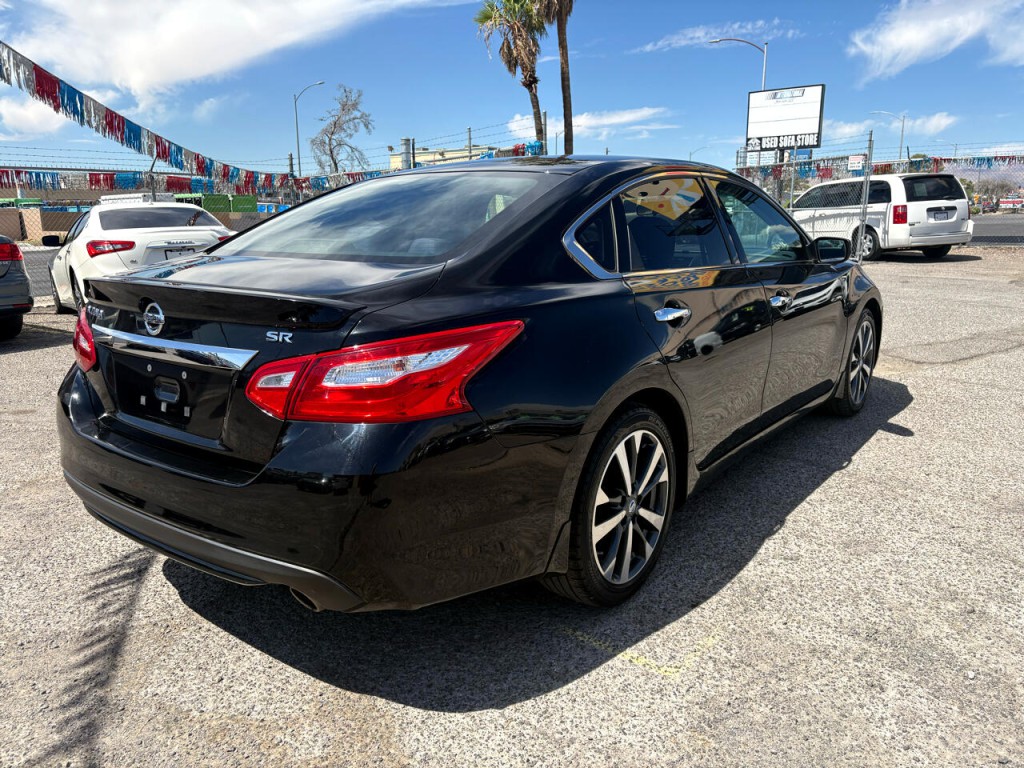 2016 Nissan Altima Image 6