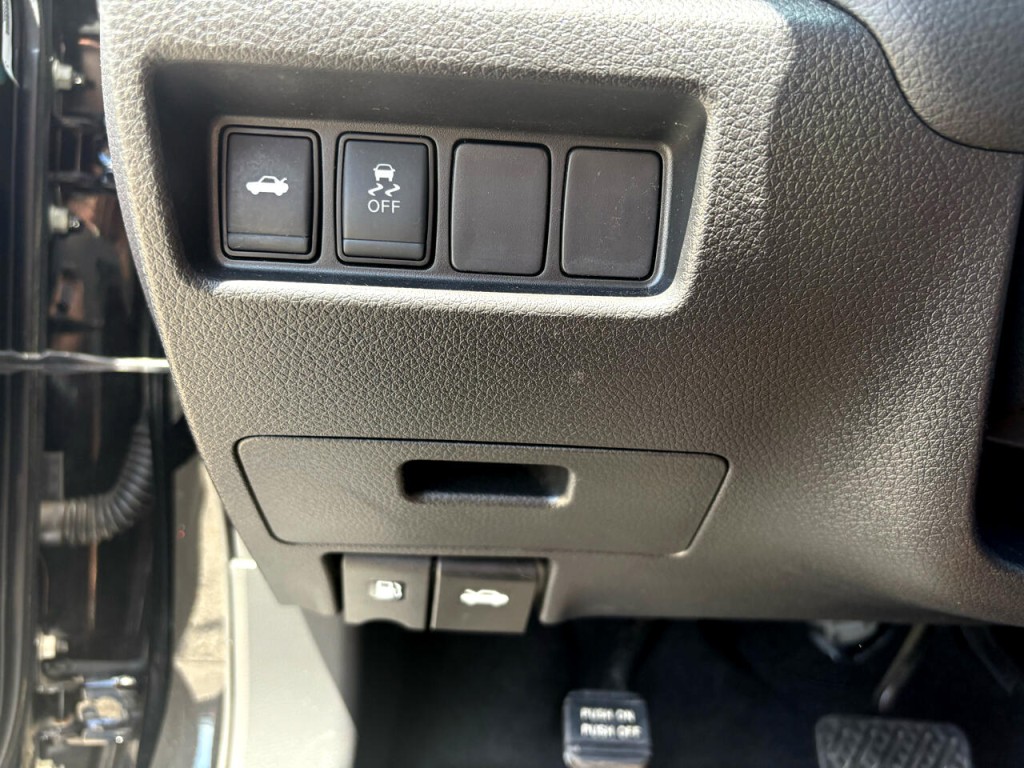 2016 Nissan Altima Image 17
