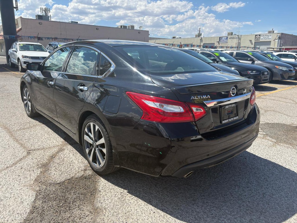 2016 Nissan Altima Image 5