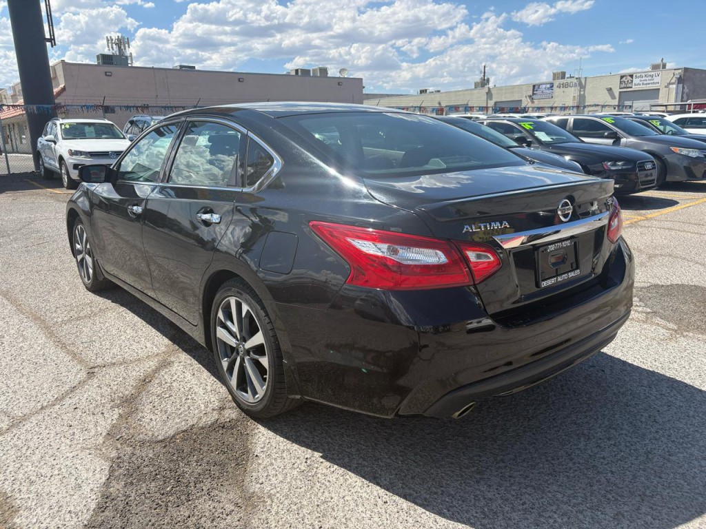 2016 Nissan Altima Image 6