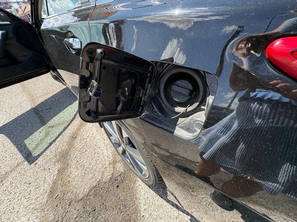 2016 Nissan Altima Image 31