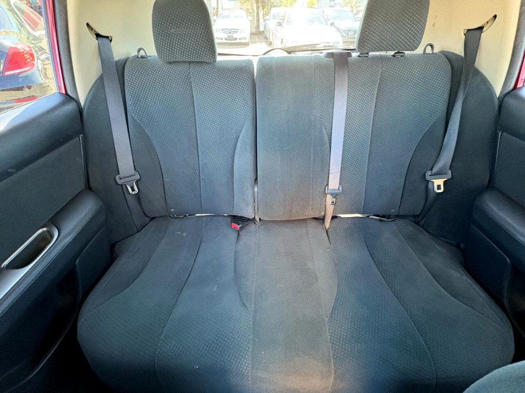 2012 Nissan Versa Image 10