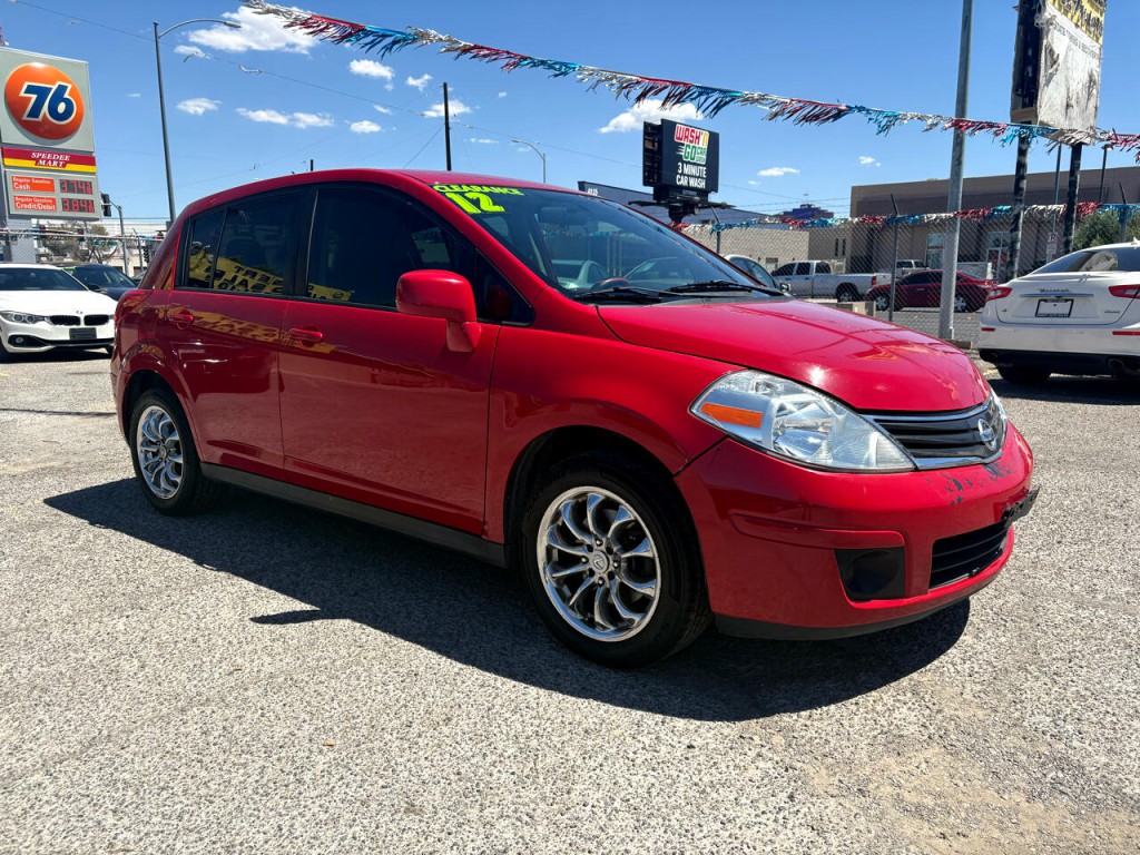 2012 Nissan Versa Image 20