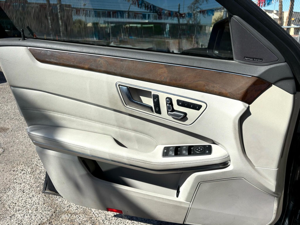 2014 Mercedes-Benz E-Class Image 16