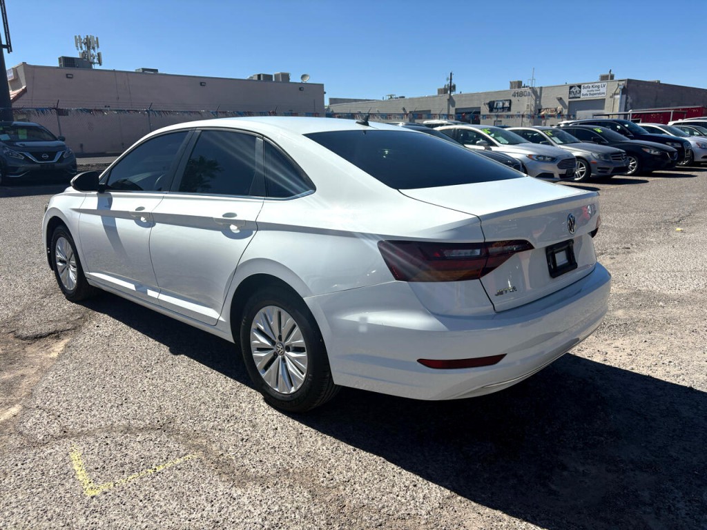 2019 Volkswagen Jetta Image 4