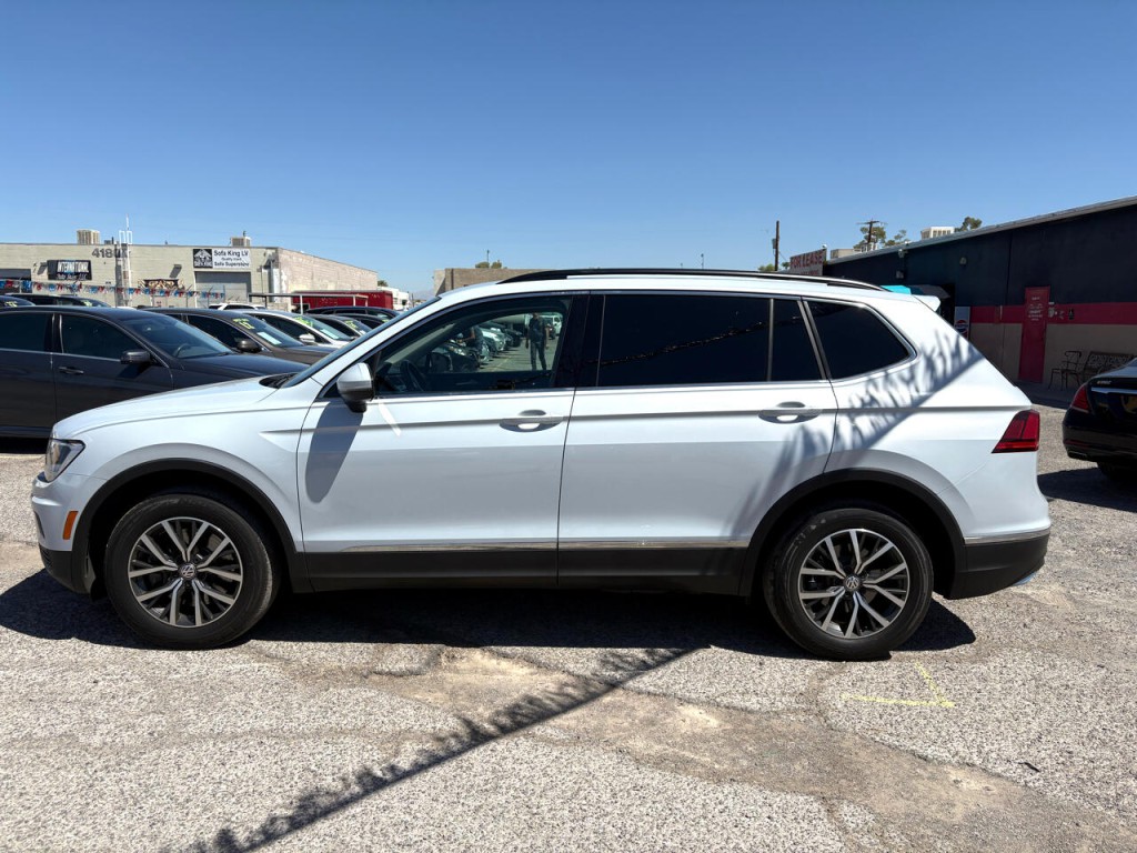 2018 Volkswagen Tiguan Image 2