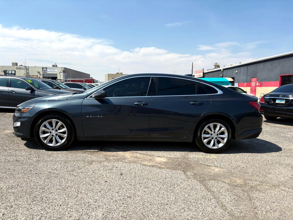 2020 Chevrolet Malibu Image 3