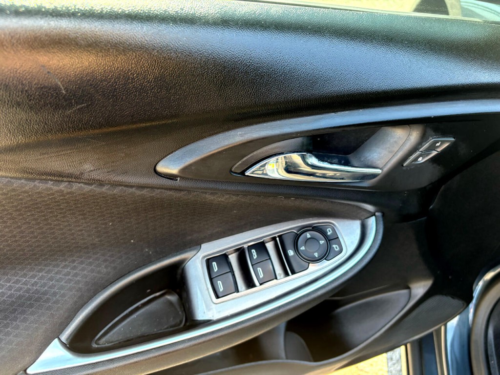 2020 Chevrolet Malibu Image 12