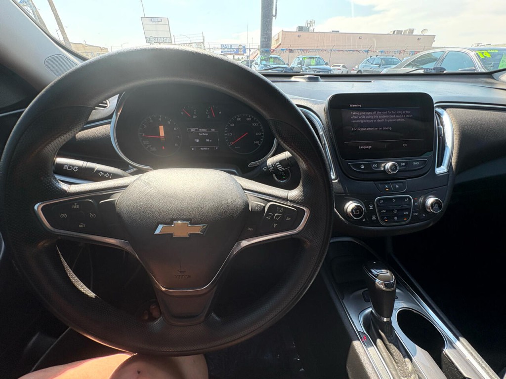 2020 Chevrolet Malibu Image 13