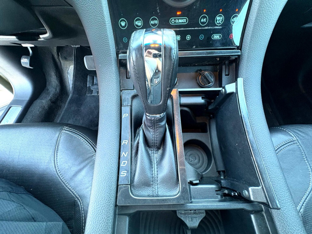2017 Ford Taurus Image 18