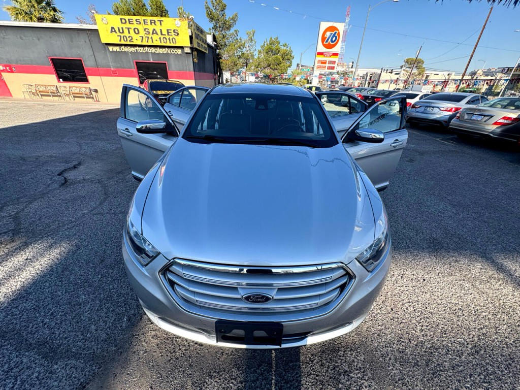2017 Ford Taurus Image 30