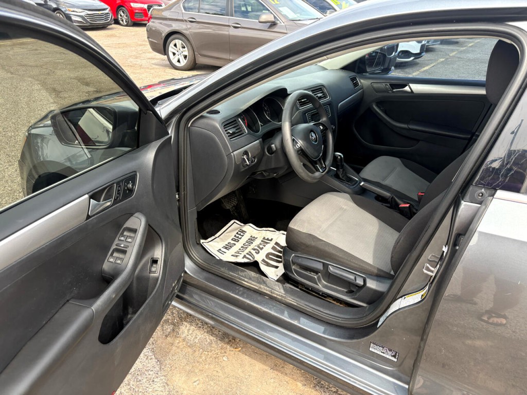 2017 Volkswagen Jetta Image 10