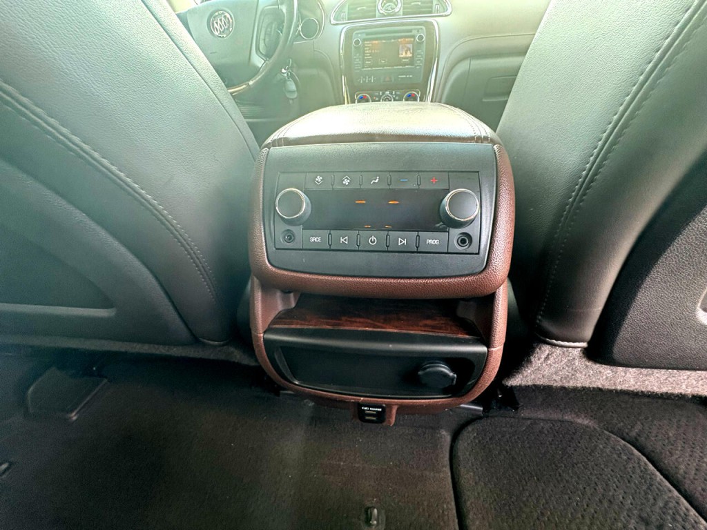 2014 Buick Enclave Image 24