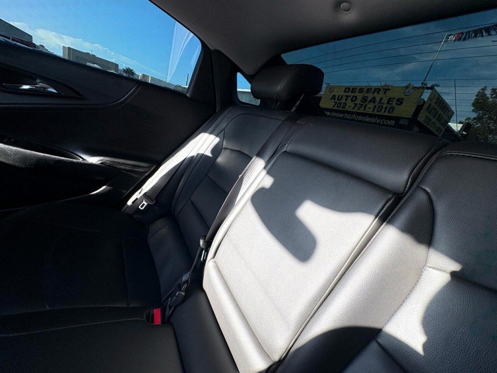 2018 Chevrolet Malibu Image 23