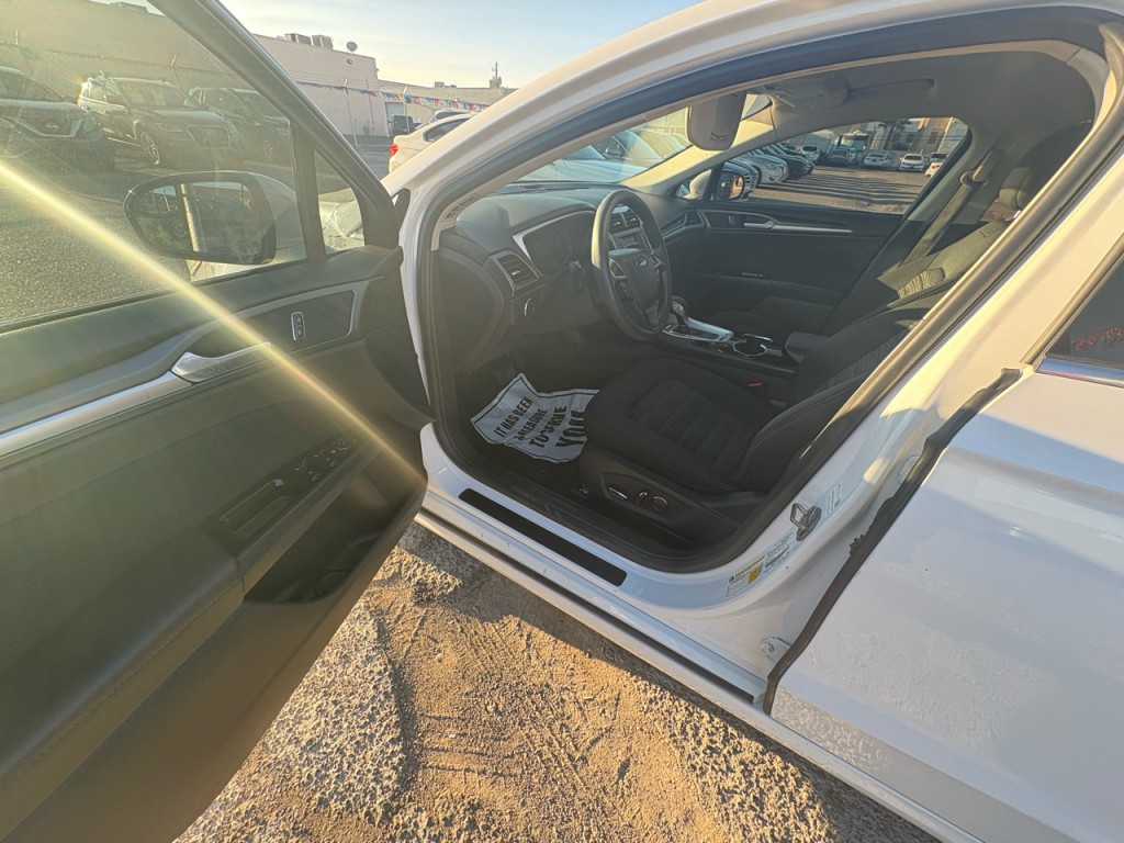 2016 Ford Fusion Image 10