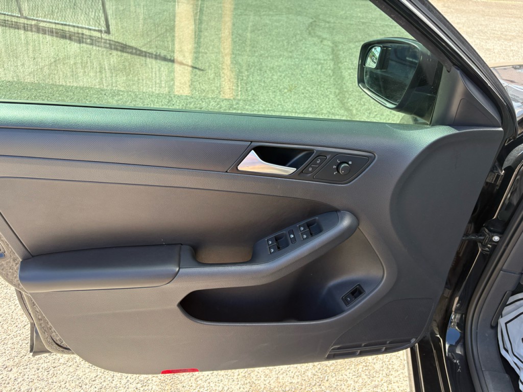 2014 Volkswagen Jetta Image 10